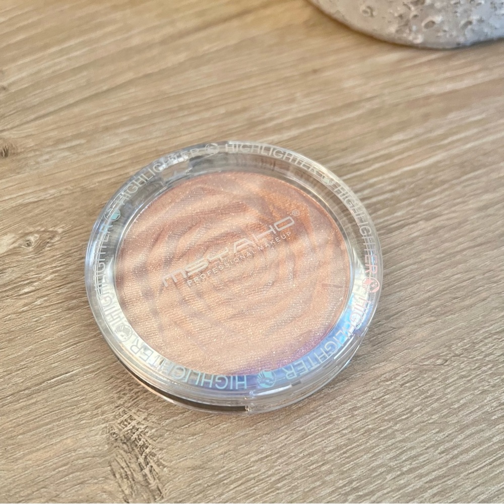 MSYAHO Professional Makeup Rose Highlighter Pressed Powder Shade 03 New - Picture 3 of 4